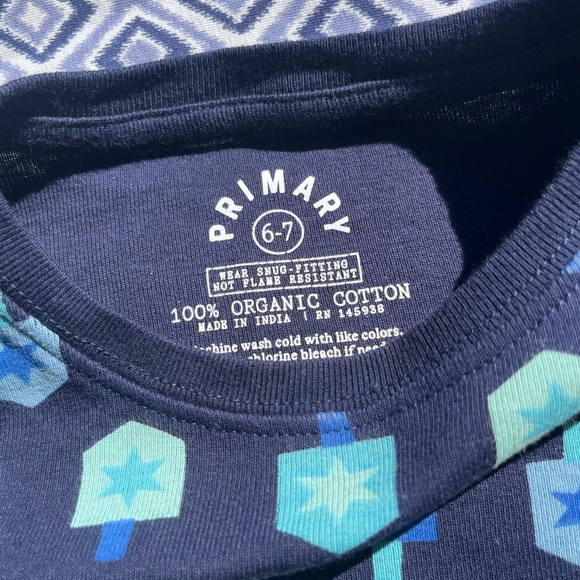 Primary "Spinning Dreidels" Long-Sleeve PJ Top and Pants, Navy, Size 6-7, VGUC - Picture 4 of 9